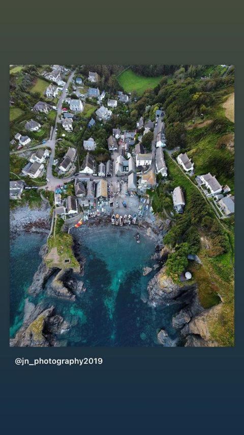 Cadgwith Cove Inn Buitenkant foto