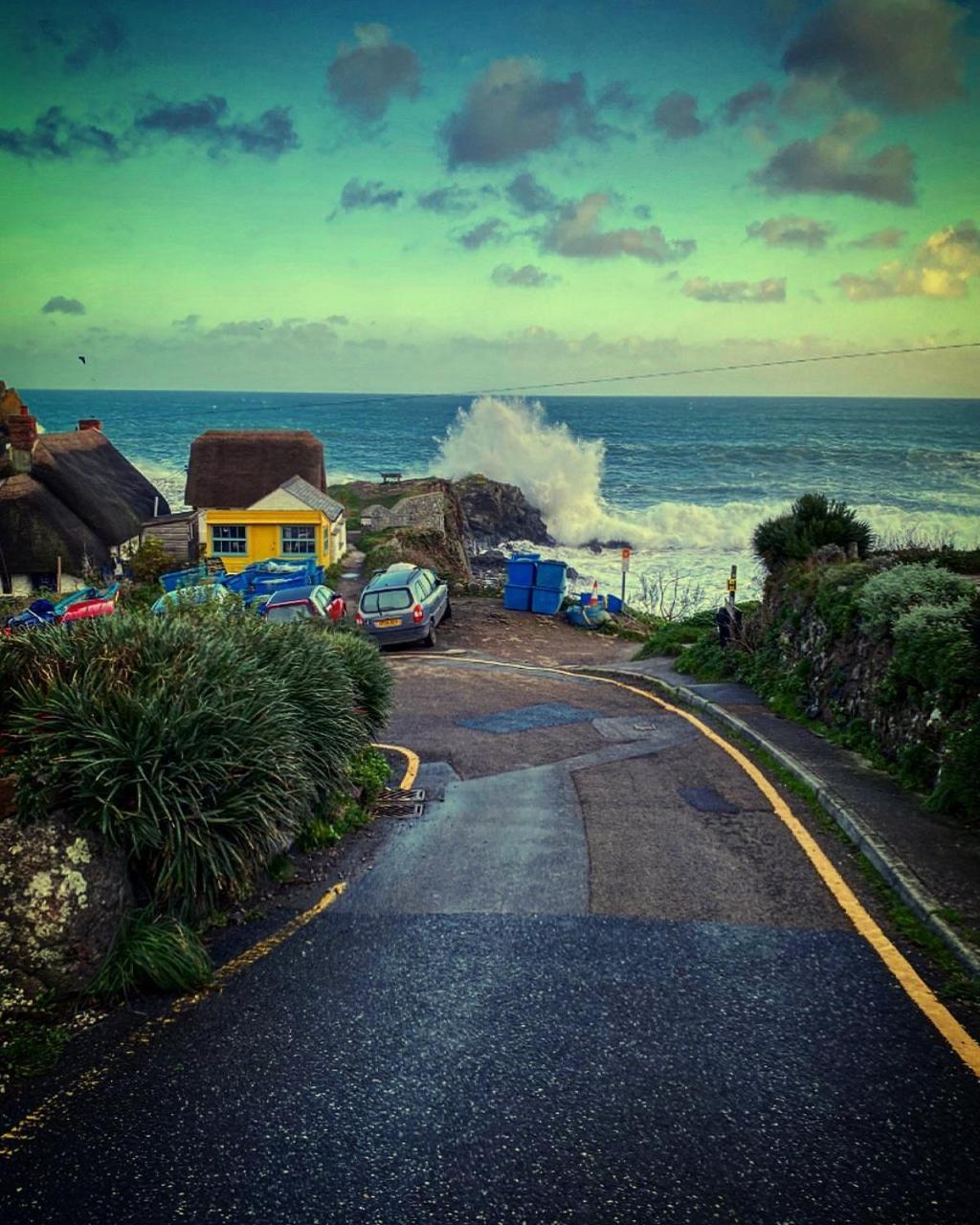 Cadgwith Cove Inn Buitenkant foto