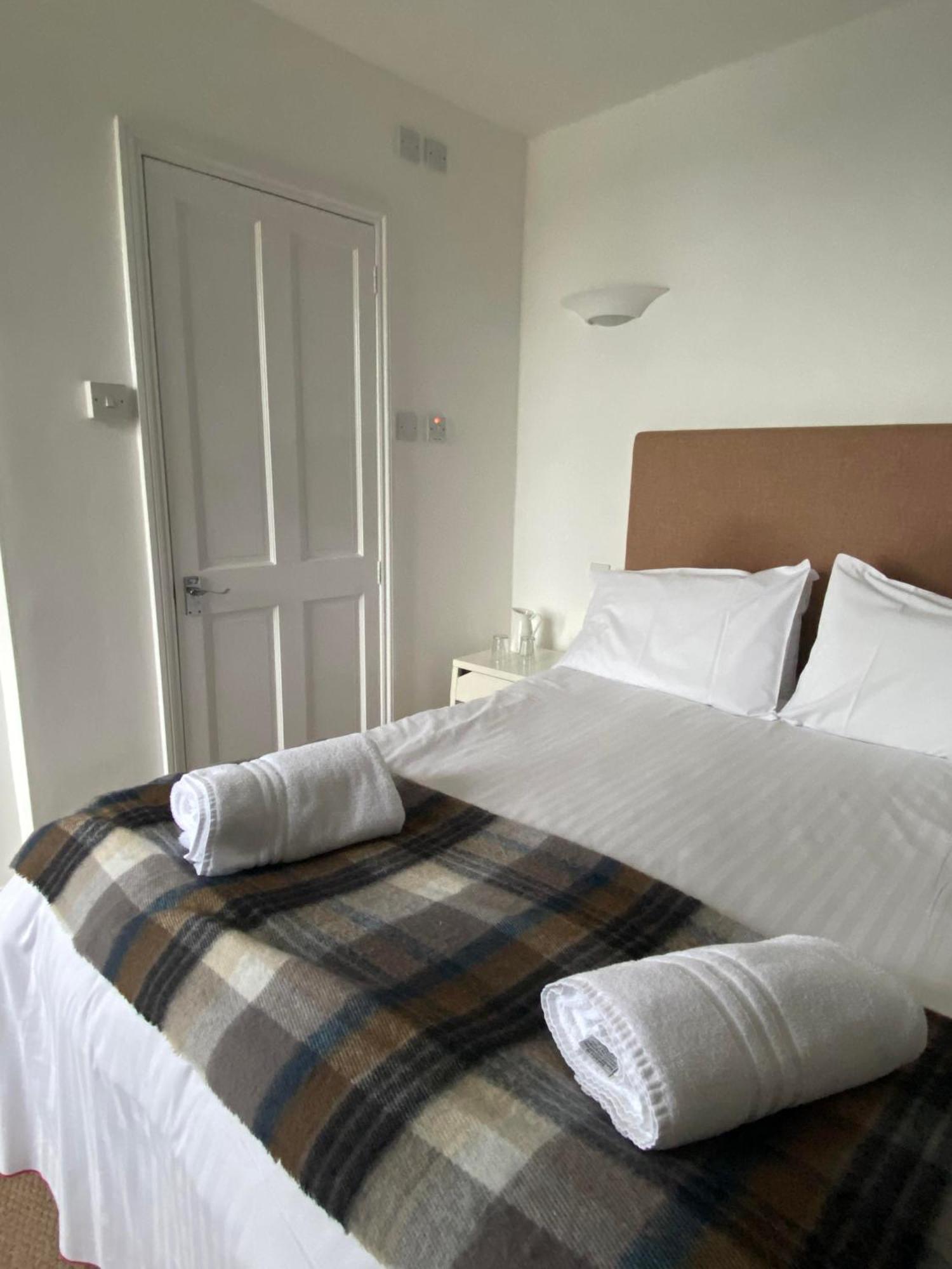 Cadgwith Cove Inn Buitenkant foto