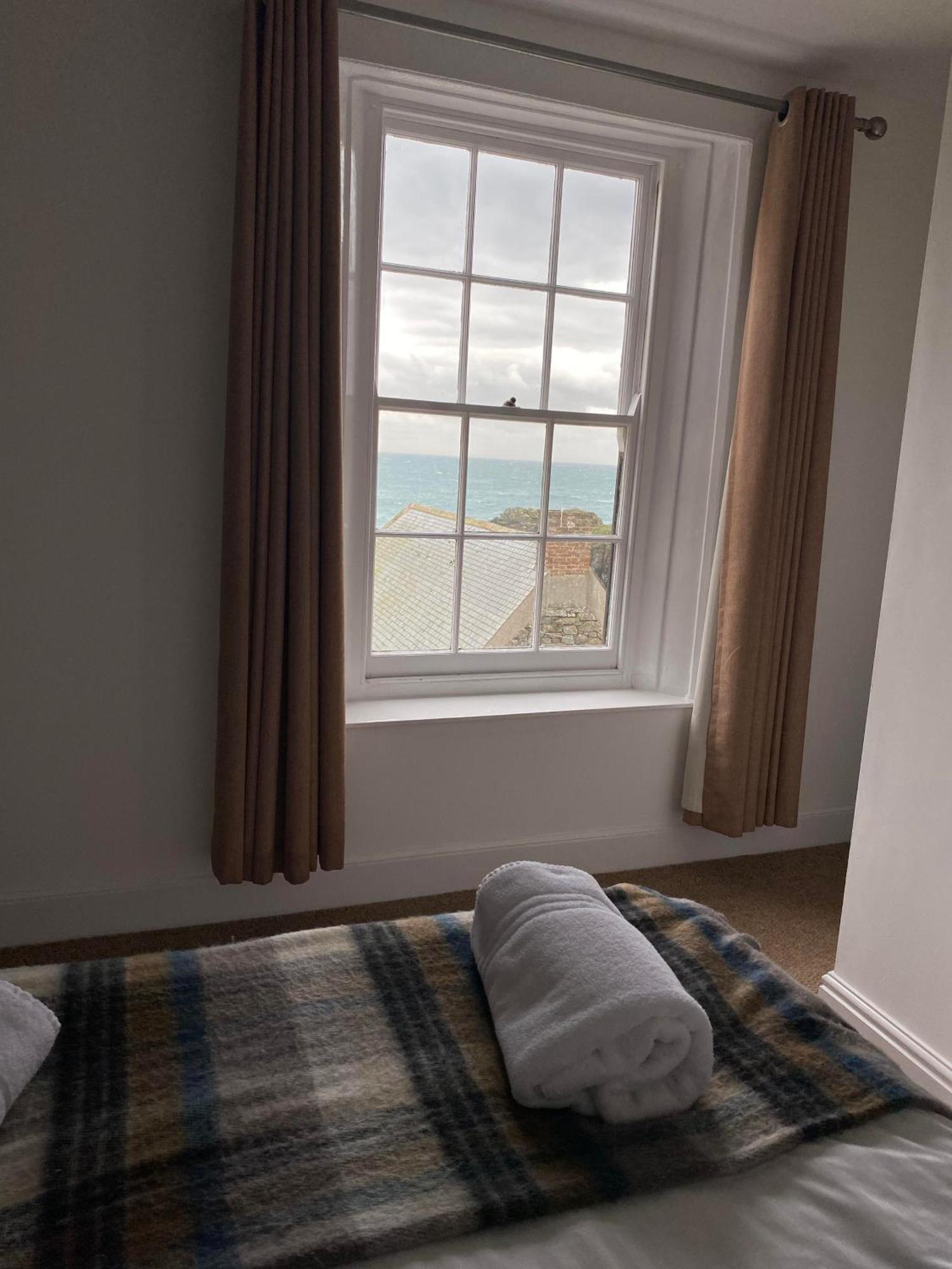 Cadgwith Cove Inn Kamer foto